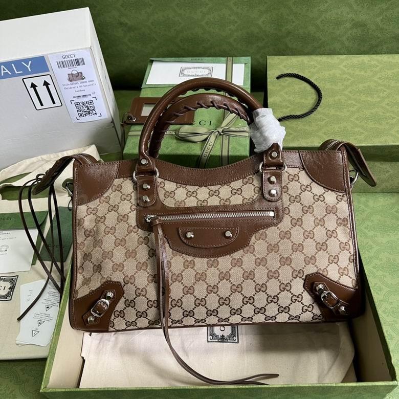 Gucci Handbags 120